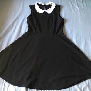 Sleeveless Peter Pan Collared Dress